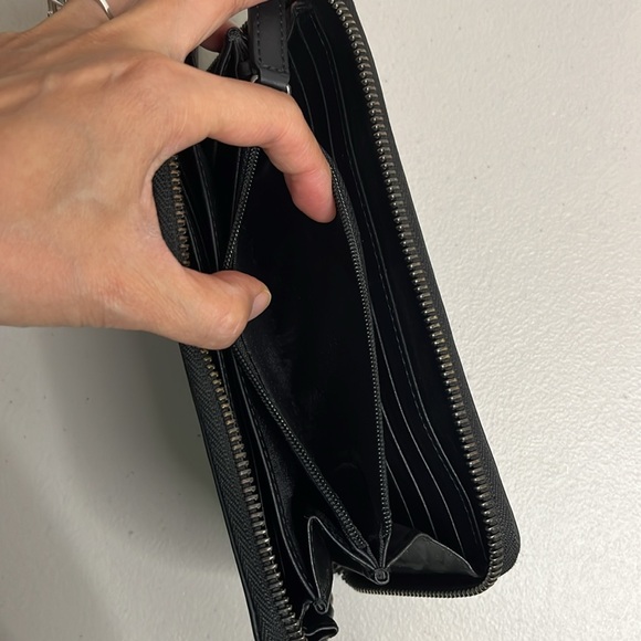 ■Authentic Burberry long wallet check round zipper long wallet PVC leather dark - Picture 8 of 10